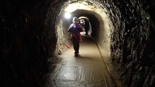 106
Aperture: 2
Camera: TG-4
Iso: 800
Orientation: 1 Le tunnel
