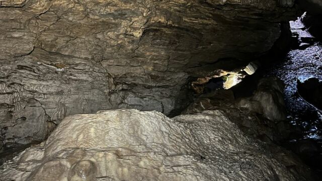 Aperture: 2
Camera: iPhone 13 mini
Iso: 640
Orientation: 1 2025-05-04-Grotte-de-Corte-Meria LMJC 020