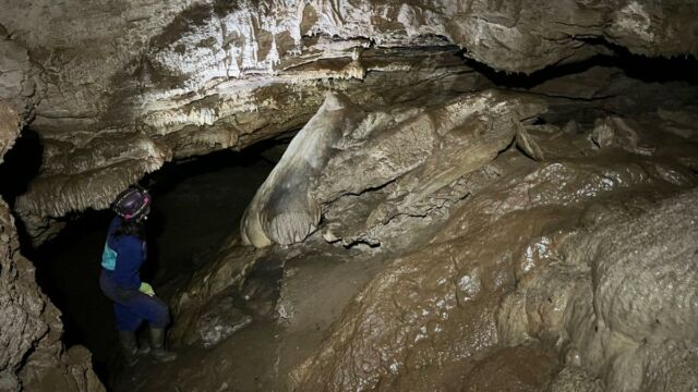 Aperture: 2
Camera: iPhone 13 mini
Iso: 800
Orientation: 1 2025-05-04-Grotte-de-Corte-Meria LMJC 022