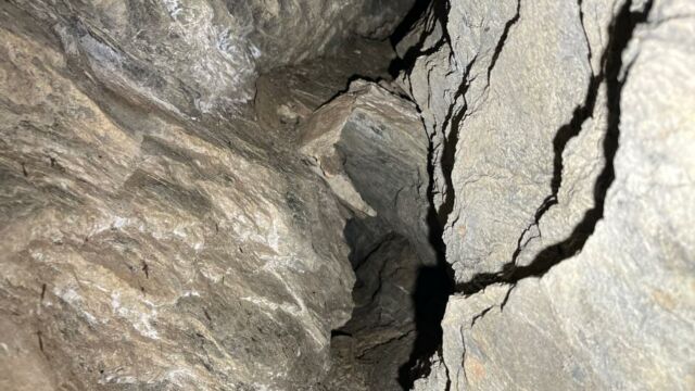 Aperture: 2
Camera: iPhone 13 mini
Iso: 125
Orientation: 1 2025-08-20-Grotte-de-Pancheraccia LMJC 08