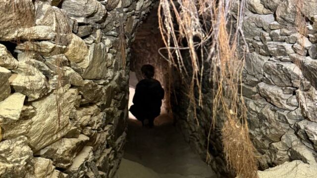Aperture: 2
Camera: iPhone 16 Pro Max
Iso: 640
Orientation: 1 2025-11-09-Tunnel-San-Quilico-et-San-Angelo Wanda 02